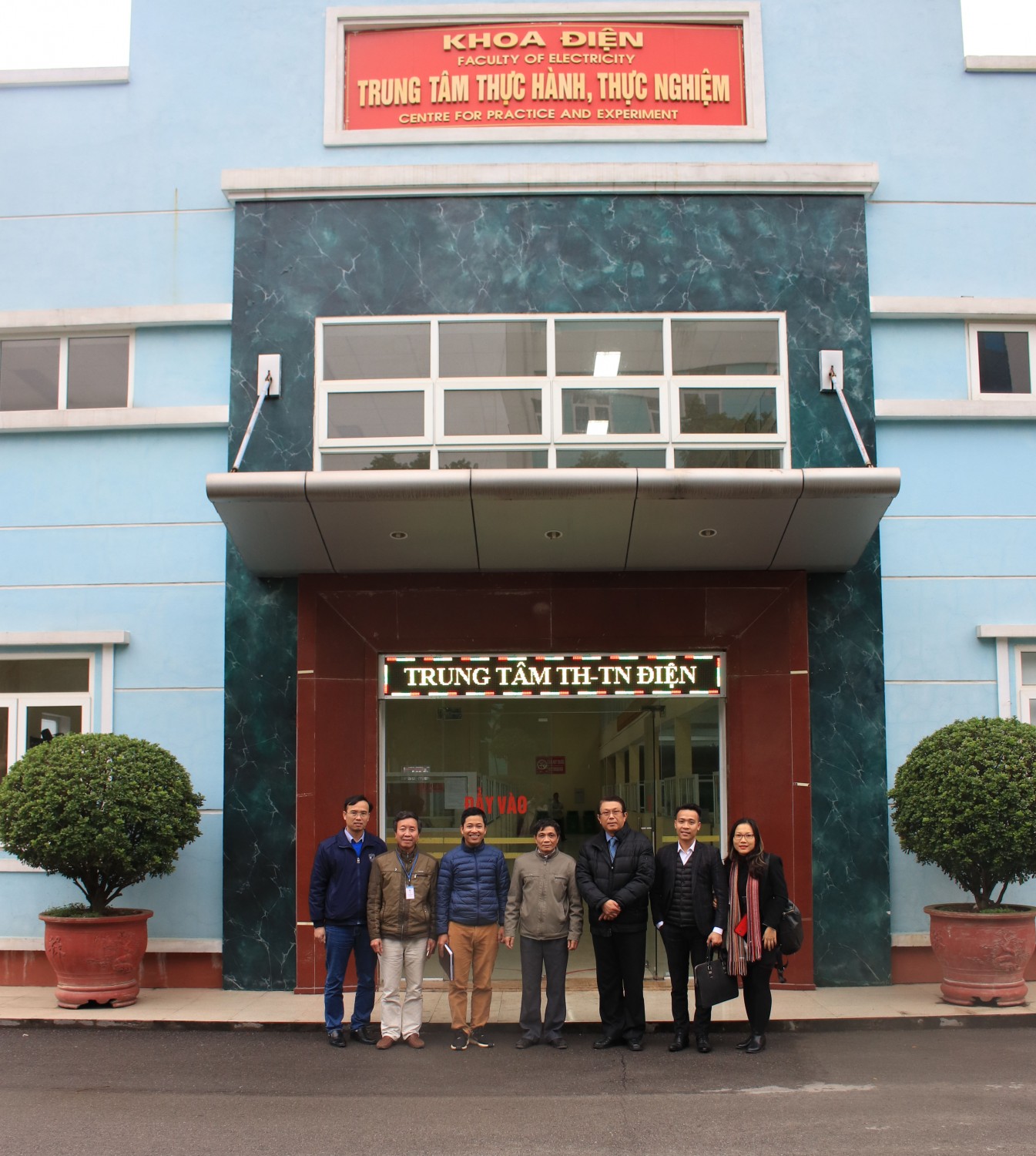 Đại học Sao Đỏ làm việc với Tập đoàn JHL GROUP - Đài Loan