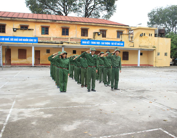 Lực lượng tự vệ trường Đại học Sao Đỏ ra quân huấn luyện năm 2019