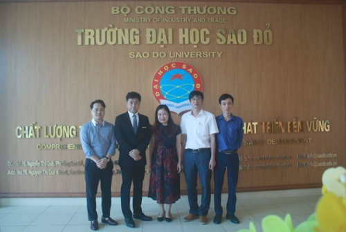 Khoa Ô tô - Trường Đại học Sao Đỏ xây dựng mối quan hệ hợp tác sâu rộng với Toyota NanKai Hải Phòng