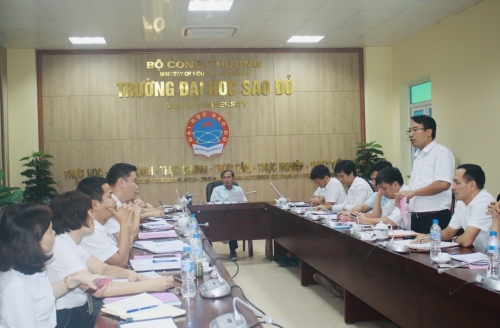 Ban Thường vụ Đảng ủy Trường Đại học Sao Đỏ lắng nghe đội ngũ trí thức khoa học “hiến kế” xây dựng và phát triển nhà trường