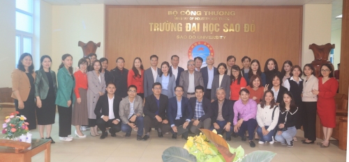 Trường Đại học Sao Đỏ làm việc với VALOMA về hợp tác đào tạo ngành Logistics và Quản lý chuỗi cung ứng