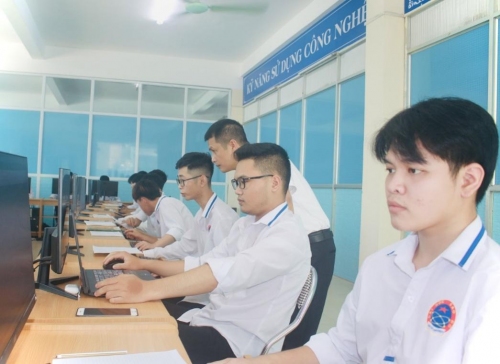 Những ngành nghề “khát” nhân lực trong 10 năm tới: Lương cao, cơ hội thăng tiến