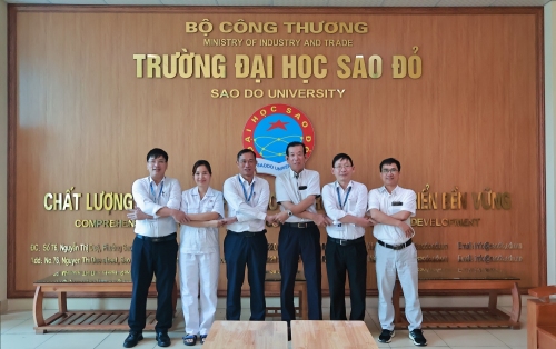 Trường Đại học Sao Đỏ tiếp và làm việc với Công ty TNHH TANAKA PRECISION Việt Nam