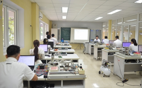 NGÀNH KỸ THUẬT ĐIỀU KHIỂN VÀ TỰ ĐỘNG HÓA