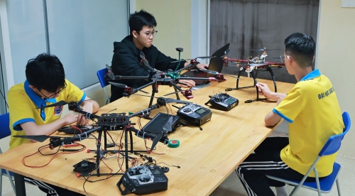 Sinh viên Trường Đại học Sao Đỏ tích cực tham gia Cuộc thi Sáng tạo UAV năm 2025