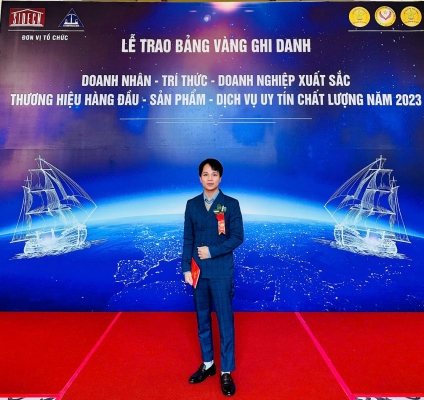 Cựu sinh viên Vũ Văn Chí - Giám đốc Công ty TNHH dịch vụ du lịch lữ hành Xuyên Việt