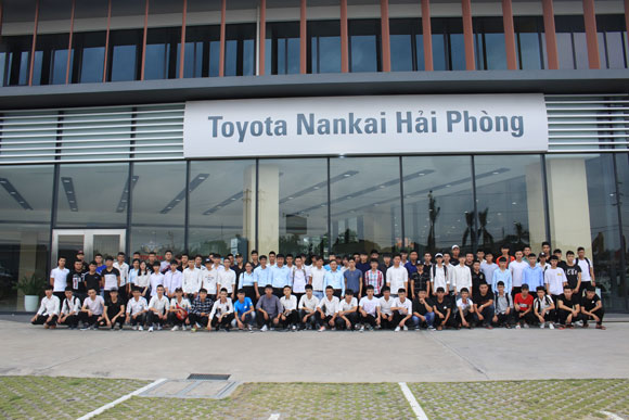 Tân sinh viên Khoa Ô tô thăm quan, trải nghiệm tại Công ty TNHH Toyota Nankai Hải Phòng