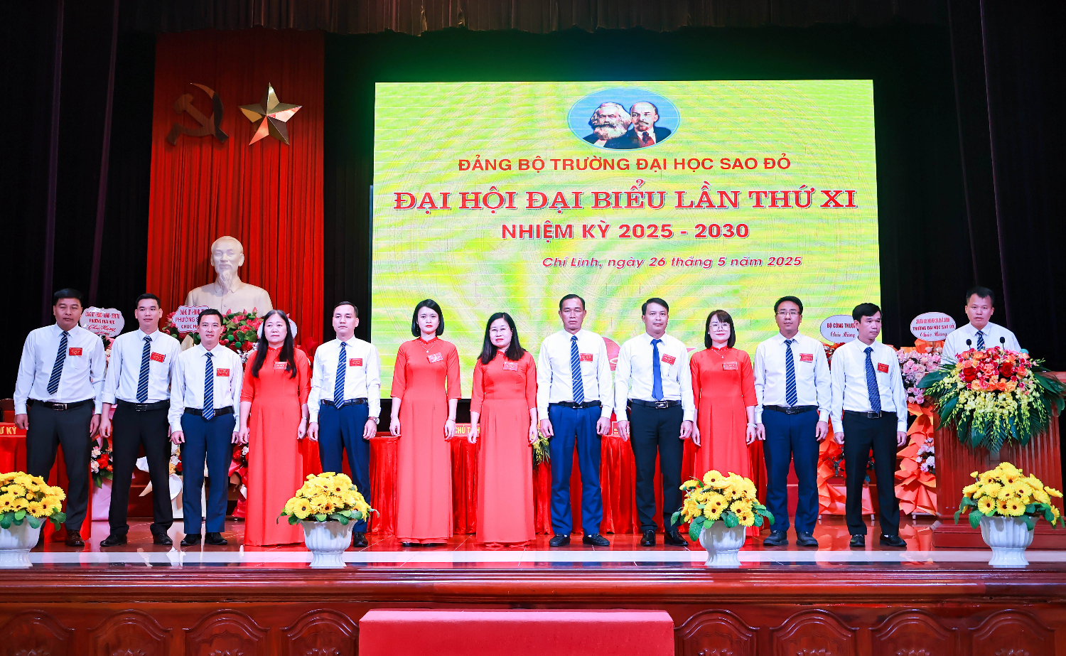 Đại hội Đảng bộ Trường Đại học Sao Đỏ lần thứ XI, nhiệm kỳ 2025-2030 thành công tốt đẹp!