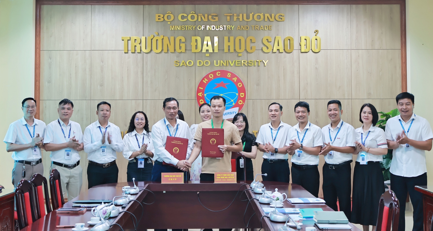 Trường Đại học Sao Đỏ ký biên bản ghi nhớ hợp tác đào tạo và xúc tiến việc làm với Công ty TNHH sản xuất công nghệ Biel Crystal xuất công nghệ Biel Crystal