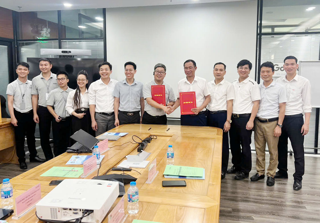 Trường Đại học Sao Đỏ ký Bản ghi nhớ hợp tác đào tạo và xúc tiến việc làm với Công ty TNHH Khoa học kỹ thuật Goertek Vina