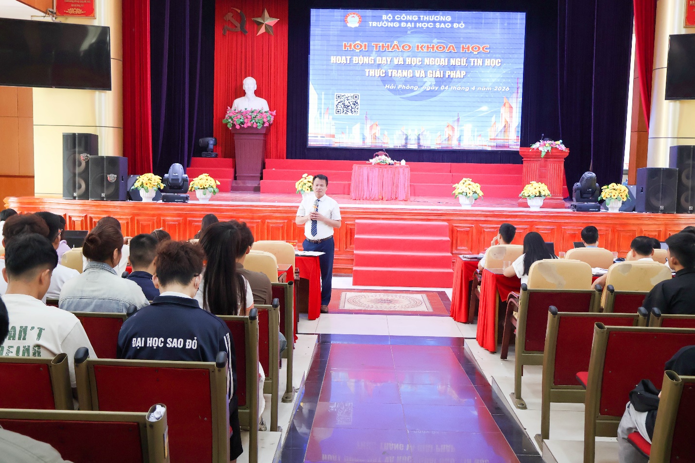 Trường Đại học Sao Đỏ tổ chức Hội thảo khoa học “Hoạt động dạy và học Ngoại ngữ, Tin học, thực trạng và giải pháp”