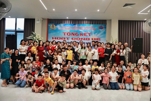 Trường Đại học Sao Đỏ: Sôi nổi hoạt động hè cho con cán bộ viên chức năm 2025