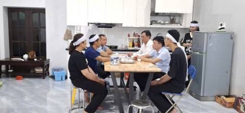 Đại diện lãnh đạo Trường Đại học Sao Đỏ đến thăm, động viên nam sinh vụ lật tàu tại Quảng Ninh và mong muốn tiếp nhận, hỗ trợ em học tập