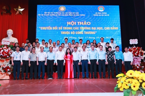 Hội thảo “Chuyển đổi số trong các trường Đại học, Cao đẳng thuộc Bộ Công thương”