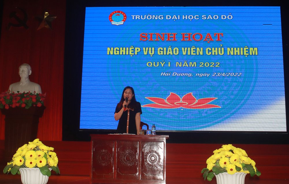 NGƯT. TS. Nguyễn Thị Kim Nguyên – Phó Hiệu trưởng tổng kết Sinh hoạt nghiệp vụ giáo viên chủ nhiệm quý I năm 2022
